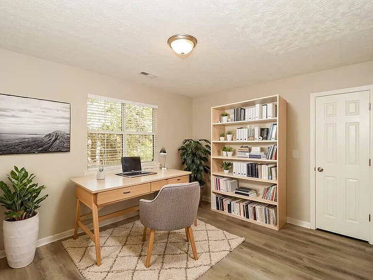 355 Woodstream Dr — Photo 15