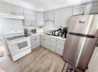 2115-2123 W Farragut Ave #93BC1CFA4, Chicago, IL 60625