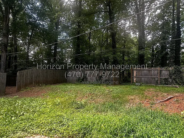 4925 Farmstead Ct NE — Photo 19