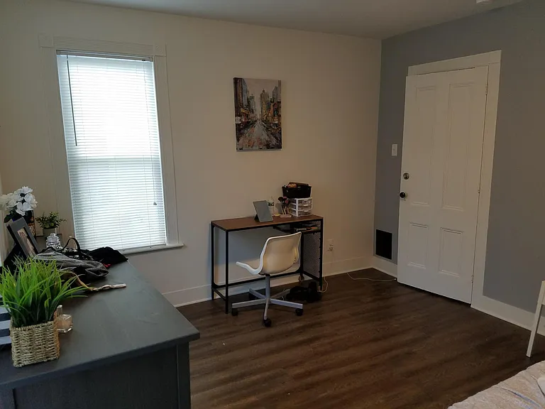 38 Leroy St — Photo 14
