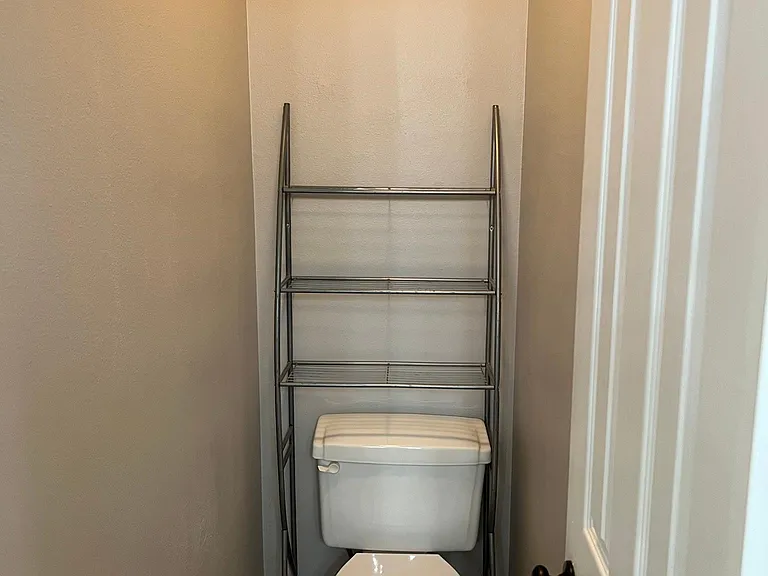 18548 Lake Camellia Ave — Photo 20