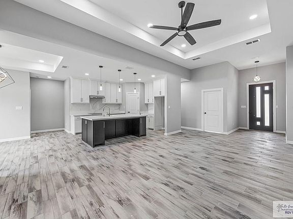 3rd image of 826 Abrahamson Dr #4