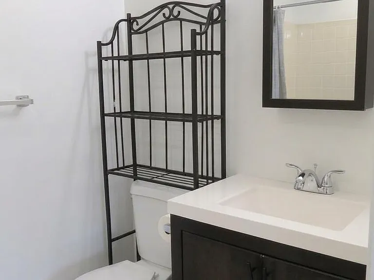 349 Yorkshire Pl — Photo 12