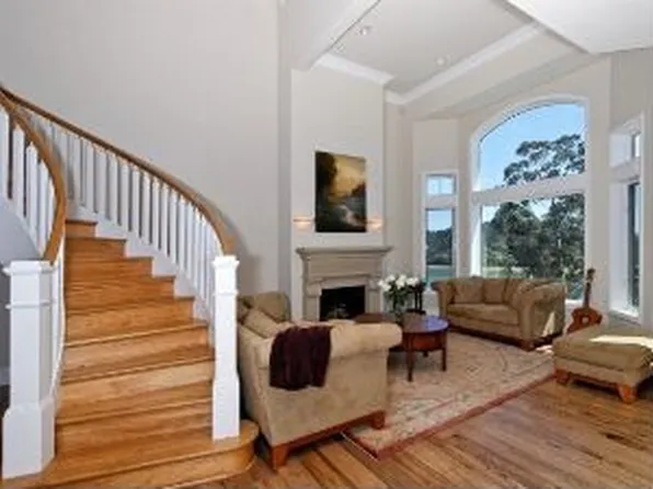 53 De Silva Island Dr, Mill Valley, CA 94941