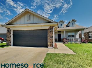 10717 NW 20th St, Yukon, OK 73099