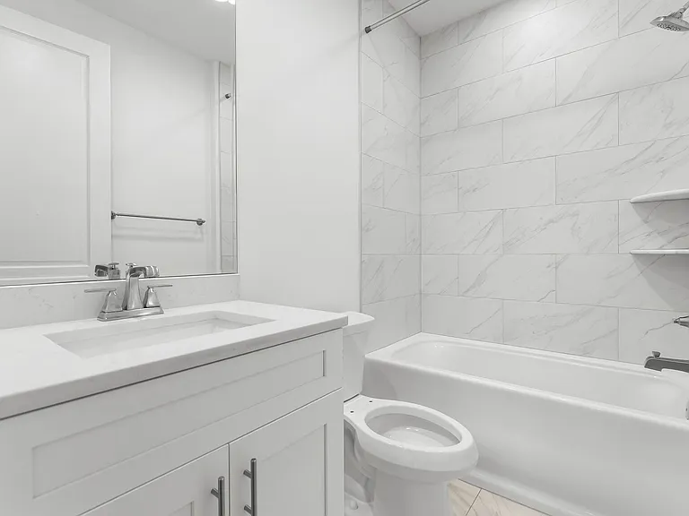 117 Roundwood Dr — Photo 16
