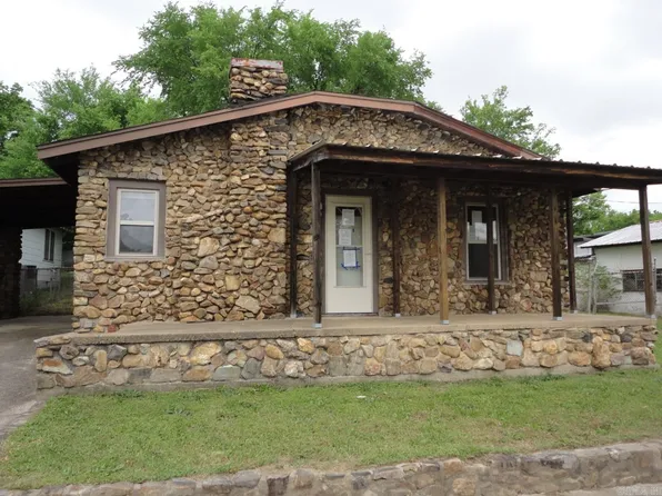 406 Winona St, Hot Springs, AR 71901