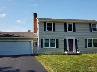 52 Whippletree Rd, Fairport, NY 14450