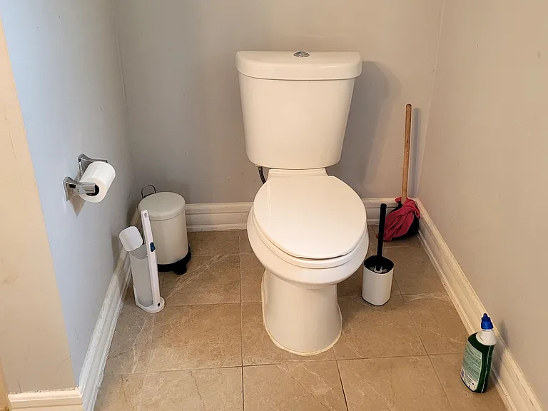 630 Drury Ln #UPPER — Photo 9