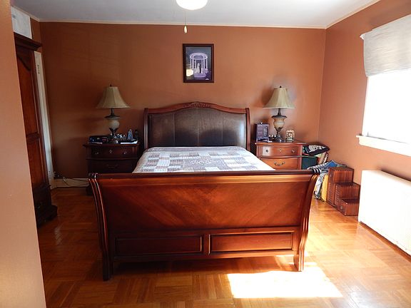 5th image of 3911 Avenue T