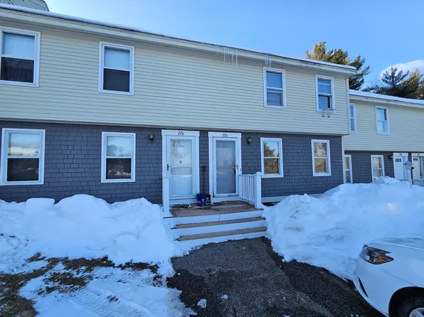 27 Candlewood Ln #D, Sanford, ME 04073