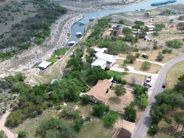 20100 Siesta Shores Dr, Spicewood, TX 78669