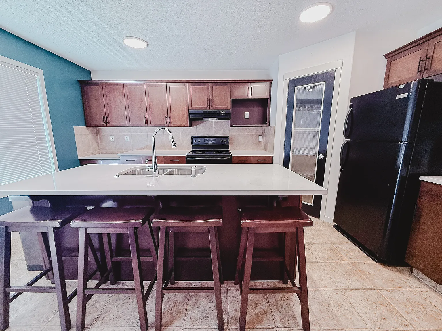 246 Cranberry Place SE, Calgary, AB - N/A — Photo 4