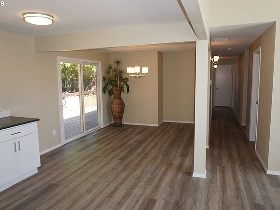 4th image of 8408 NW 15th Ct