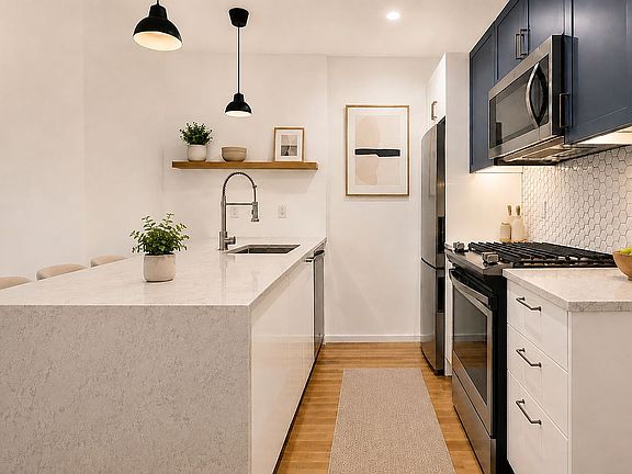 4th image of 364 Harman St APT 2A