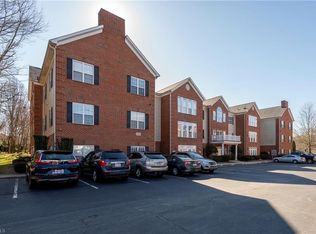 524 College Rd APT 101, Greensboro, NC 27410