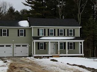 12 Victory Falls Rd, Coventry, RI 02827