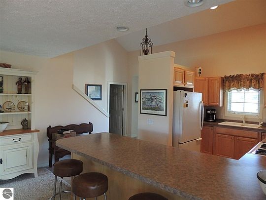 5th image of 6228 Singletree Ln