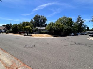 9430 Mazatlan Way, Elk Grove, CA 95624