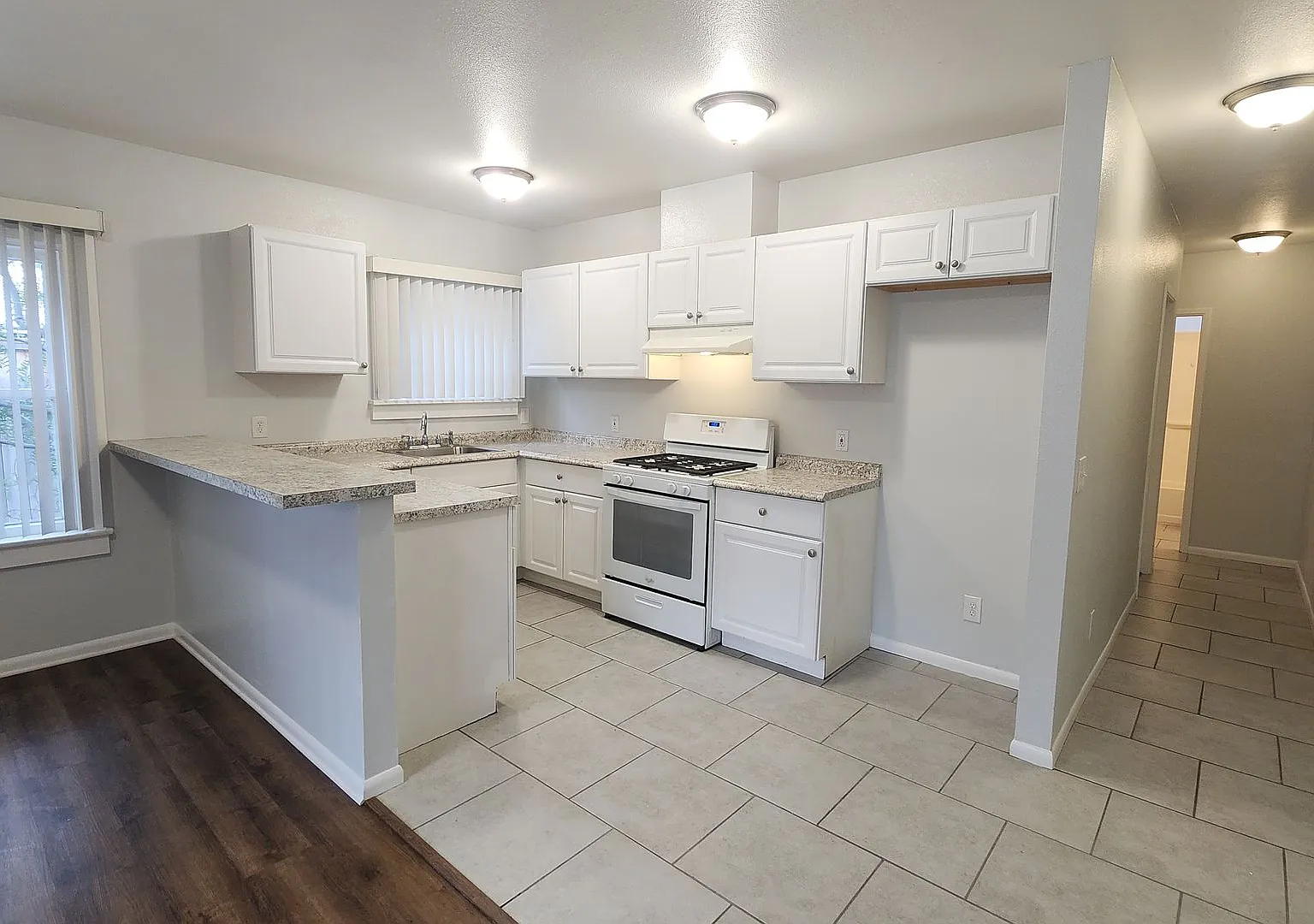 330-332 Fillmore Street, Fillmore, CA 93015 — Photo 2