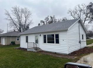 42 S 4000th Rd W, Kankakee, IL 60901