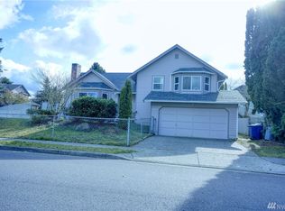 2703 NE 5th Pl, Renton, WA 98056