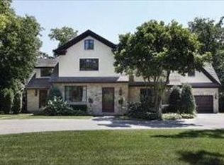 300 Woodland Rd, Highland Park, IL 60035