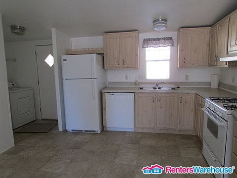 5th image of 340 E Michelle Dr
