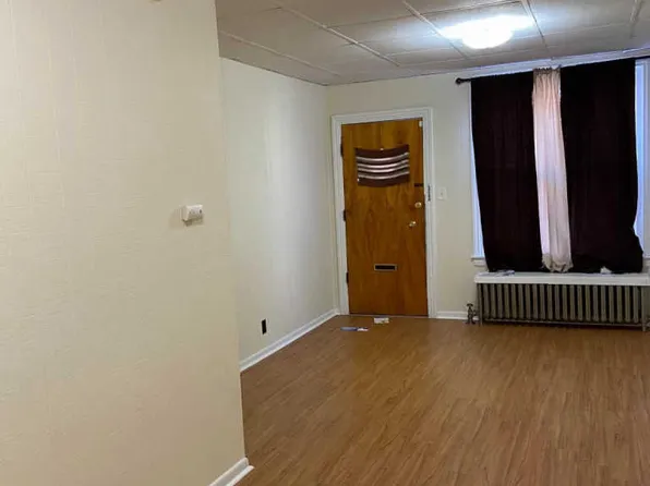 51 N 10th St, Reading, PA 19601