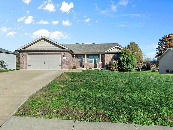 2nd image of 1588 Discovery Ct