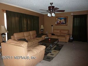 2nd image of 934 Collinswood Dr