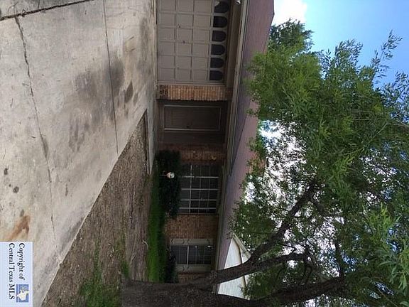 2nd image of 4922 Brookhead Ln