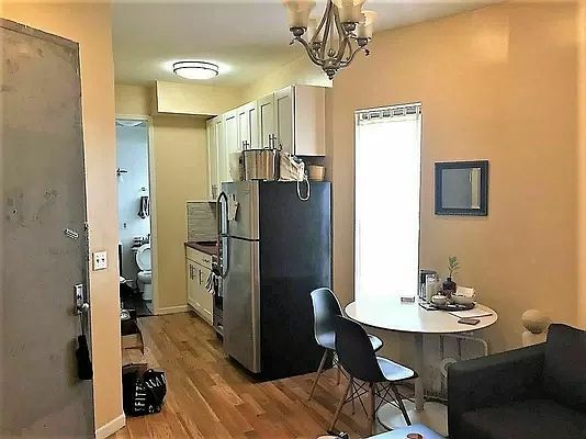 2nd image of 347 Linden St #4K
