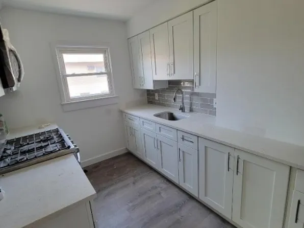 245 Columbus Ave, Palisades Park Boro, NJ 07650