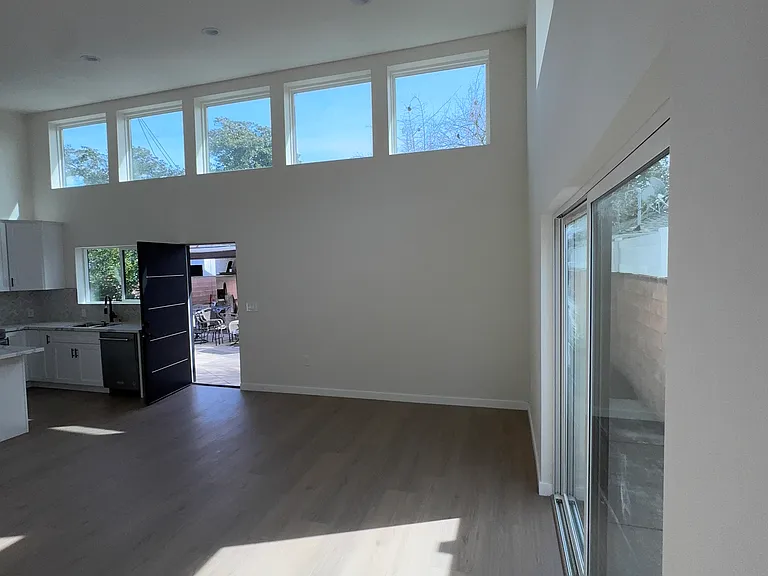 7005 Natick Ave — Photo 2