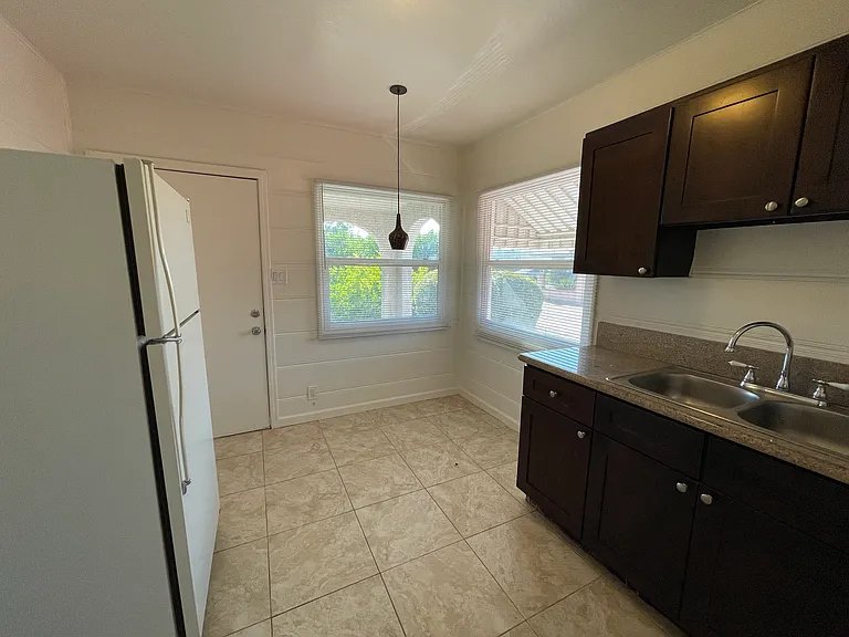 4285 1/2 Mobley Ave — Photo 31