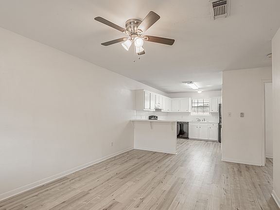 5th image of 600 Palm St #12