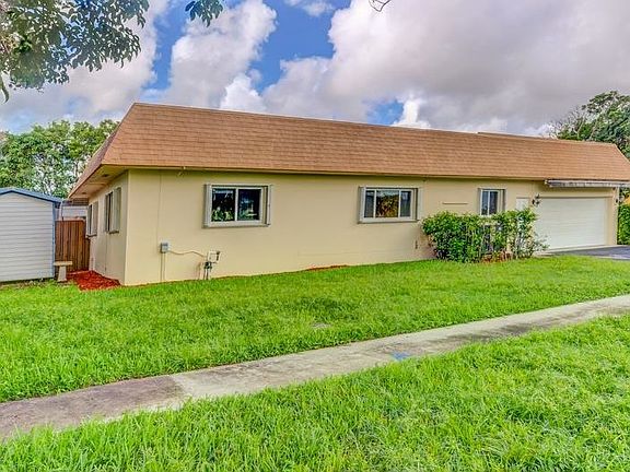 5th image of 1100 SW 75th Ave