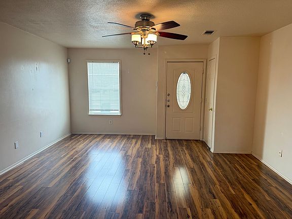 2nd image of 2804 Blackburn Dr