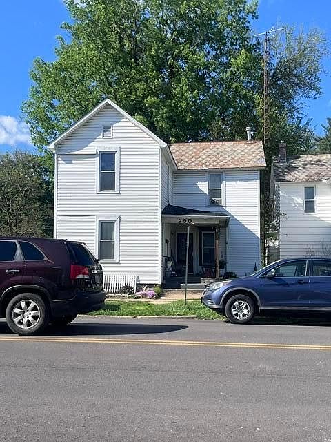 1st image of 290 W Hunter St