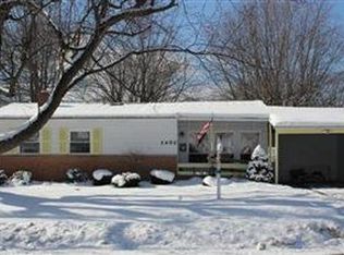 2402 Liberty Rd, Stow, OH 44224