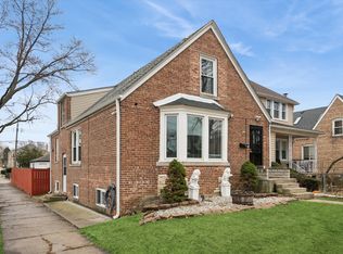 3067 N Neva Ave, Chicago, IL