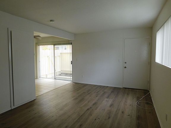 4th image of 426 21st St APT 1