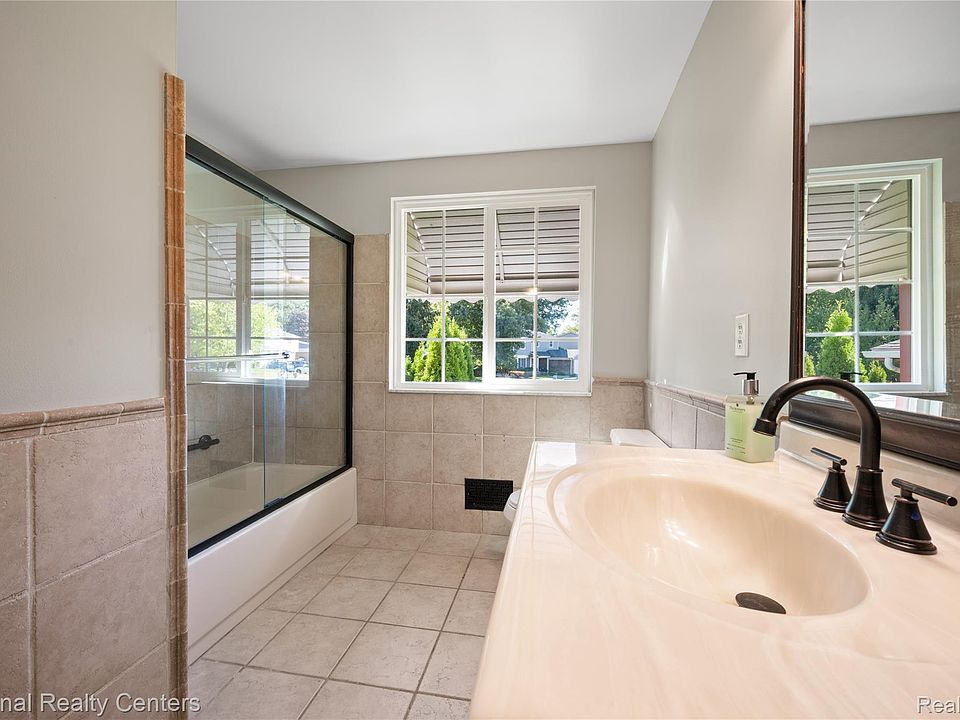 45162 Forest Trail Dr, photo 23