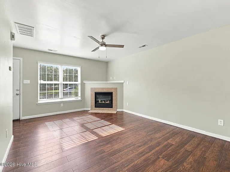 107 Spring Meadows Cir — Photo 4