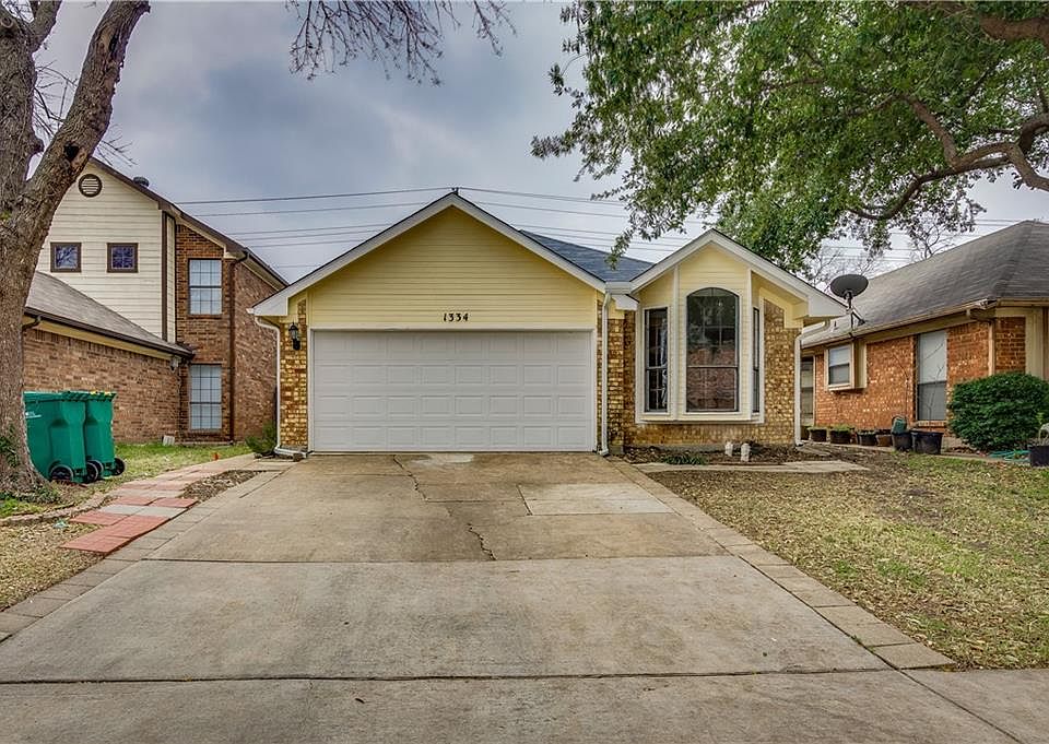 1st image of 1334 Daffodil Ln