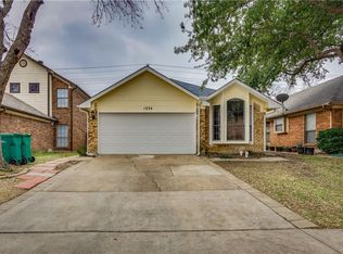 1334 Daffodil Ln, Lewisville, TX 75077