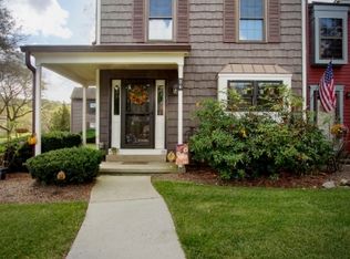 26 Duck Hawk Ct, Hackettstown, NJ 07840