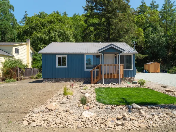 147 SE Pete's Ave, Myrtle Creek, OR 97457