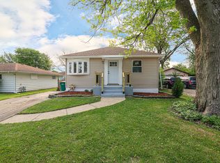 1518 Waverly Pl, Joliet, IL 60435